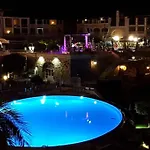 Apartment 4/5 Personnes Vue Piscine Et Montagne Cap Esterel Pierre Et Vacance Nature Et Sport