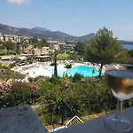 4/5 Personnes Vue Piscine Et Montagne Cap Esterel Pierre Et Vacance Nature Et Sport * Saint-Raphaël