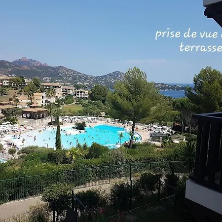 4/5 Personnes Vue Piscine Et Montagne Cap Estérel Pierre Et Vacance Nature Et Sport Saint-Raphaël