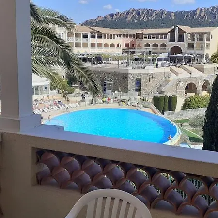 Appartamento 4/5 Personnes Vue Piscine Et Montagne Cap Estérel Pierre Et Vacance Nature Et Sport *