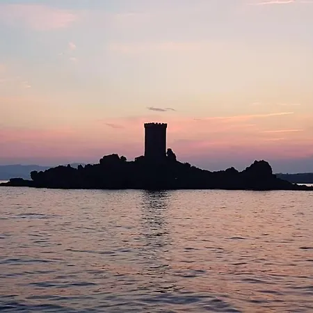 4/5 Personnes Vue Piscine Et Montagne Cap Esterel Pierre Et Vacance Nature Et Sport *