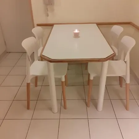 4/5 Personnes Vue Piscine Et Montagne Cap Estérel Pierre Et Vacance Nature Et Sport *