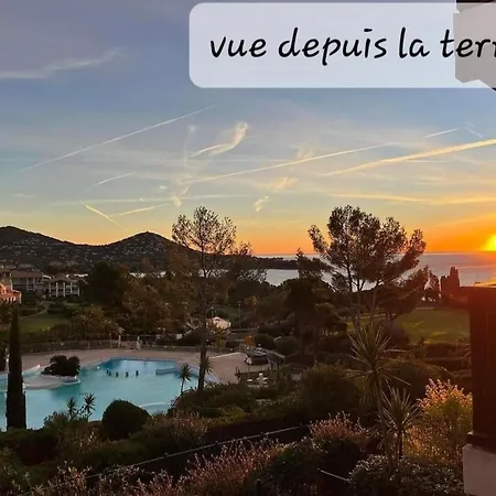 4/5 Personnes Vue Piscine Et Montagne Cap Esterel Pierre Et Vacance Nature Et Sport