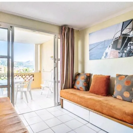 4/5 Personnes Vue Piscine Et Montagne Cap Estérel Pierre Et Vacance Nature Et Sport Saint-Raphaël