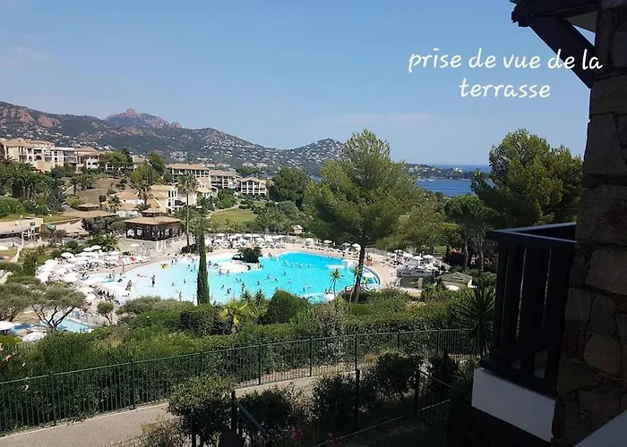 4/5 Personnes Vue Piscine Et Montagne Cap Esterel Pierre Et Vacance Nature Et Sport Saint-Raphaël