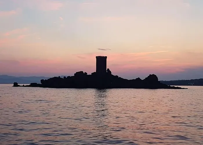 4/5 Personnes Vue Piscine Et Montagne Cap Estérel Pierre Et Vacance Nature Et Sport *