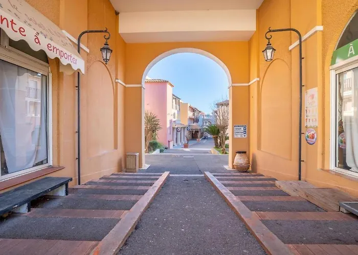 4/5 Personnes Vue Piscine Et Montagne Cap Estérel Pierre Et Vacance Nature Et Sport Apartamento *