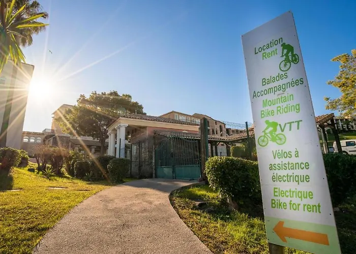 4/5 Personnes Vue Piscine Et Montagne Cap Estérel Pierre Et Vacance Nature Et Sport Apartamento