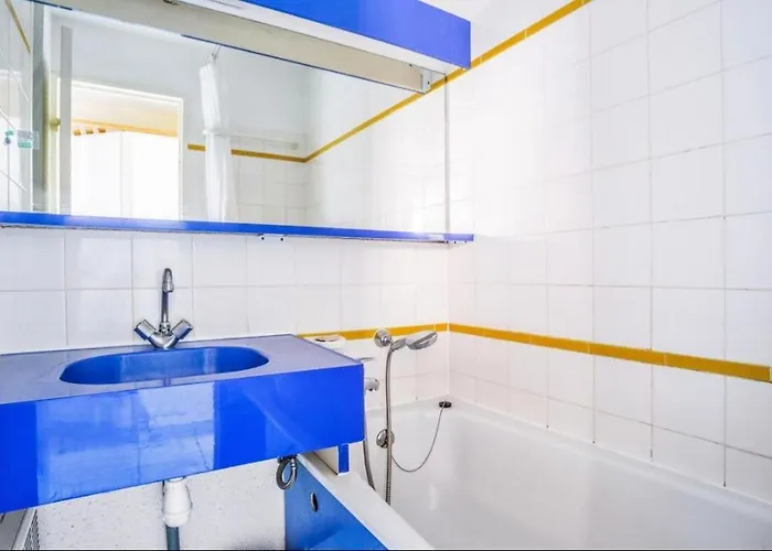 4/5 Personnes Vue Piscine Et Montagne Cap Estérel Pierre Et Vacance Nature Et Sport Apartamento Saint-Raphaël